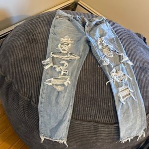 American Eagle “mom” Jeans